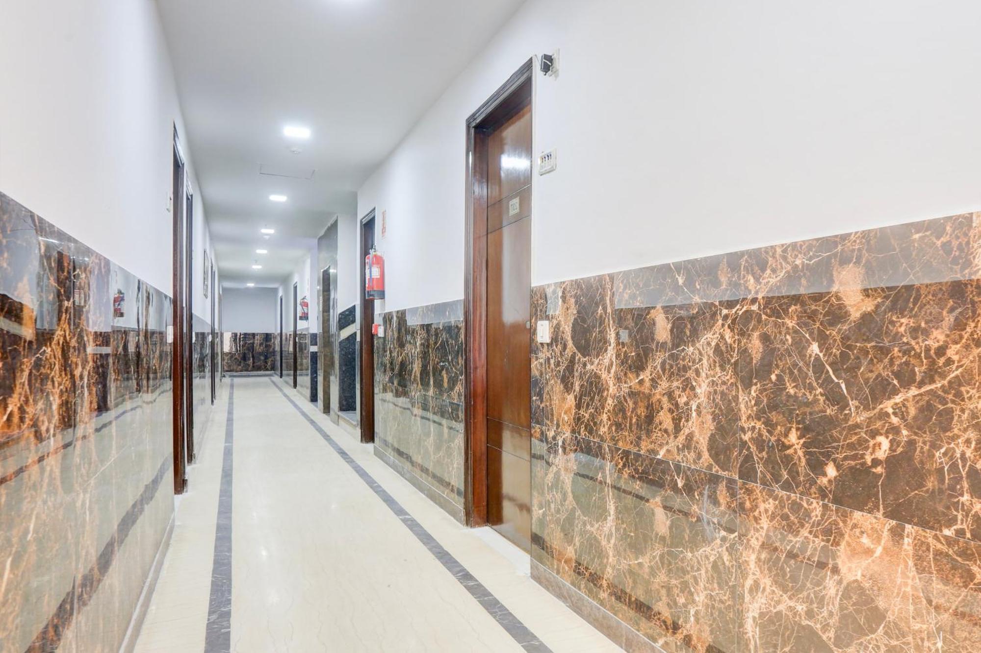 Collection O Mahipalpur Near Airport Formerly Jindal Palace Hotel New Delhi