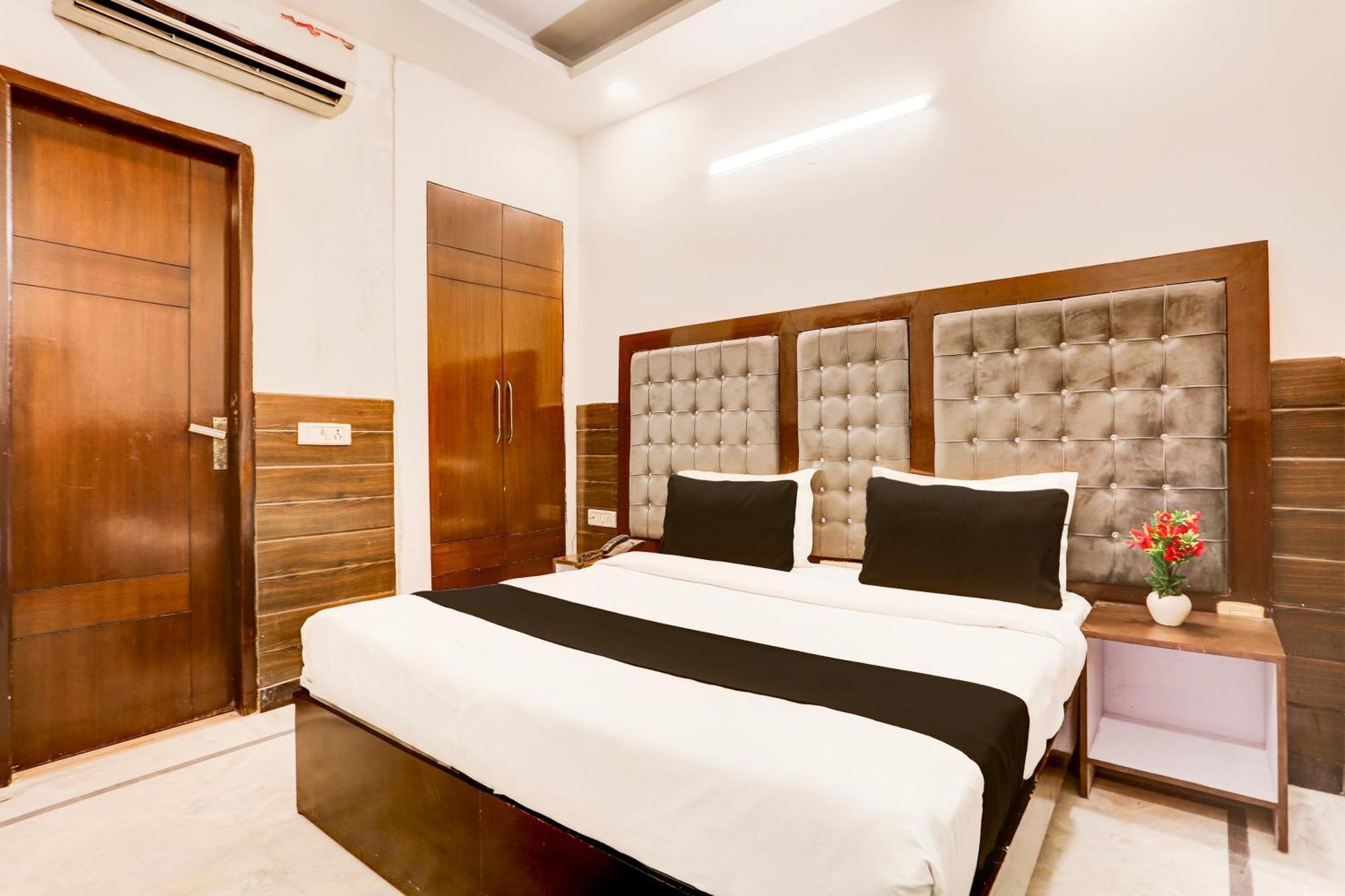 Collection O Mahipalpur Near Airport Formerly Jindal Palace Hotel New Delhi